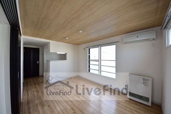 Encore菊水の居間