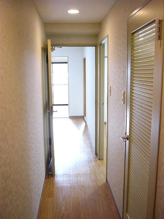 グローリア初穂千駄木の玄関