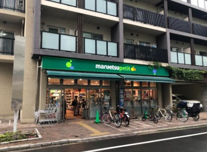 グローリア初穂千駄木の周辺