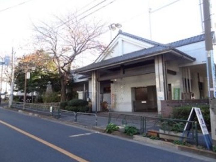 グローリア初穂千駄木の周辺