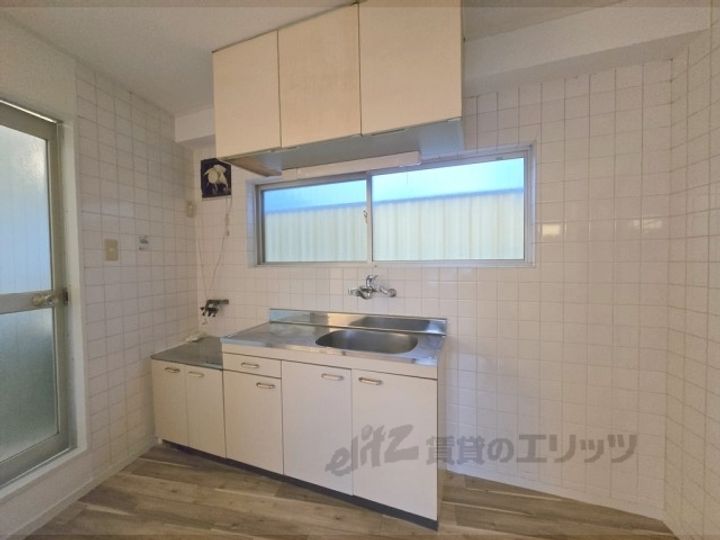 アドバンス香里のキッチン