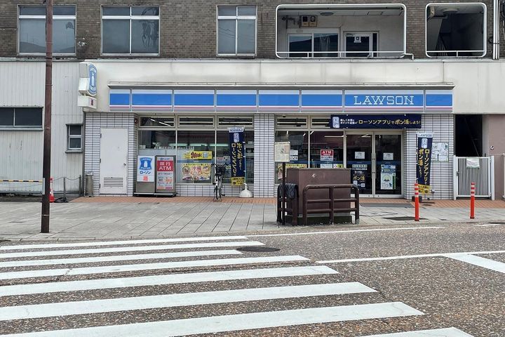 新松下ビルの周辺