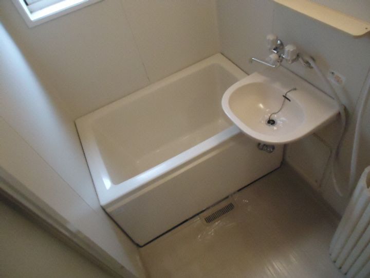 メゾン・ヴェルデュールの風呂