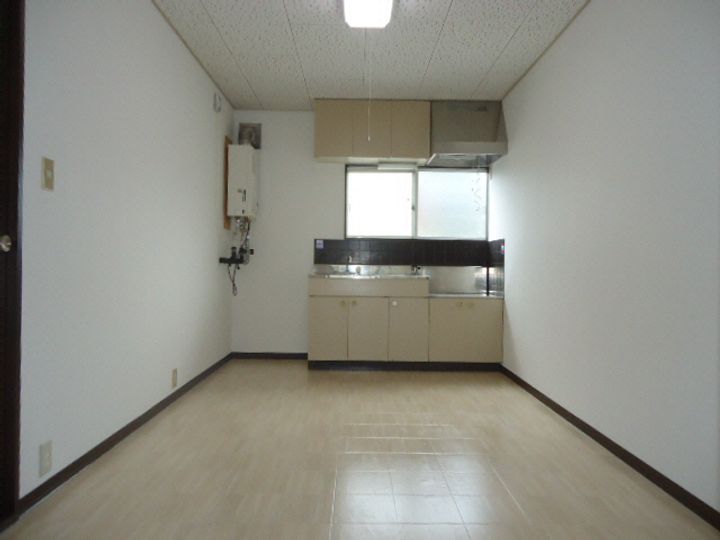 メゾン・ヴェルデュールの居間