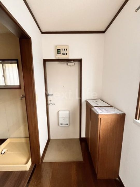 東京都府中市清水が丘3(アパート)の賃貸物件の玄関