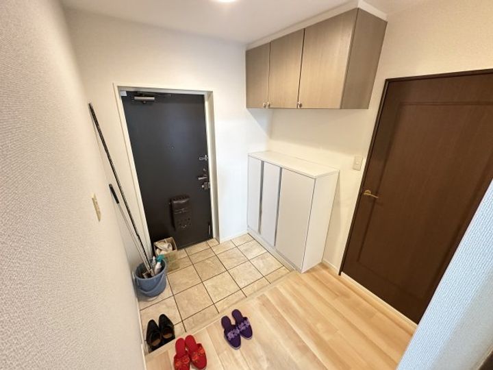 神奈川県川崎市宮前区鷺沼2(マンション)の賃貸物件の玄関
