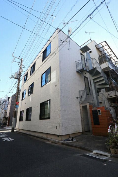 piccolo grande門前仲町の外観