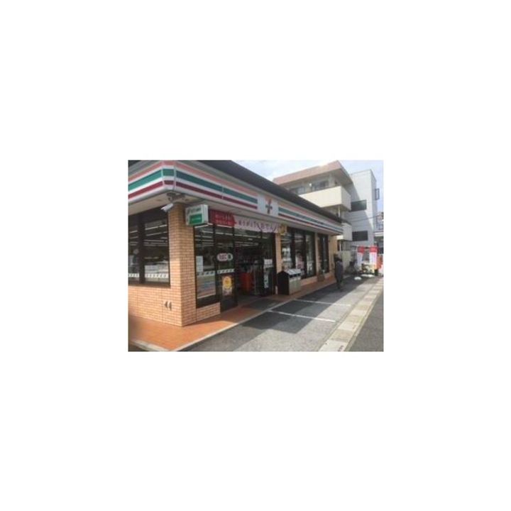 ロイヤルメゾンIIIの周辺