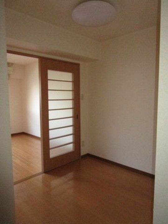 グリーンヒル Fの居間