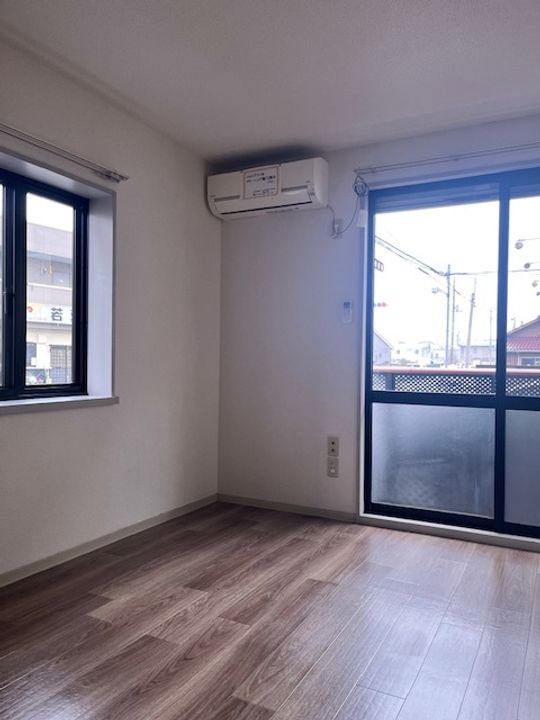 クラブナウ上佐野Bの居間