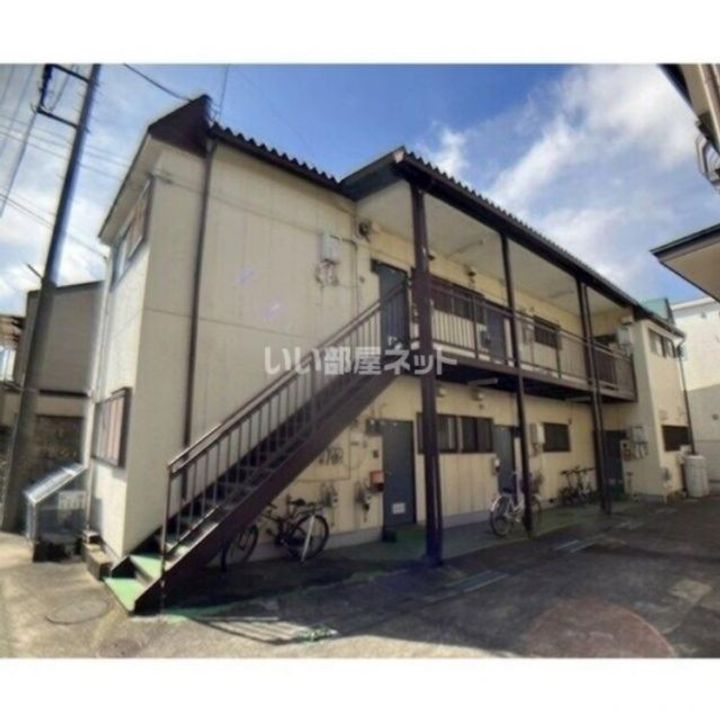 石井ハイツA棟の外観