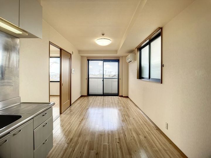 石川県金沢市金石下本町(マンション)の賃貸物件の居間