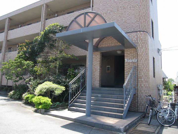 山梨県中央市西新居(マンション)の賃貸物件の地図