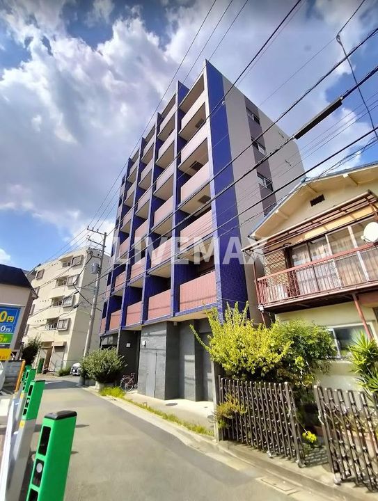 東京都世田谷区南烏山3(マンション)の賃貸物件の外観