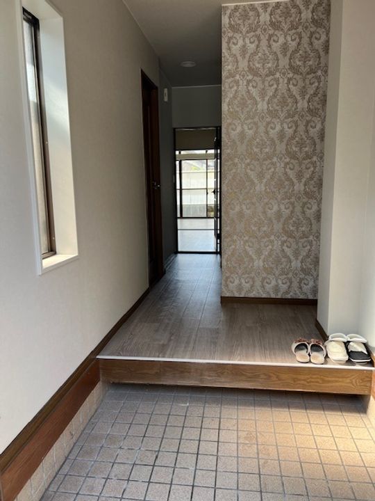 静岡県静岡市清水区草薙2(一戸建)の賃貸物件の玄関