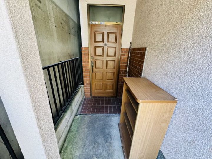 奈良県奈良市肘塚町(一戸建)の賃貸物件の玄関