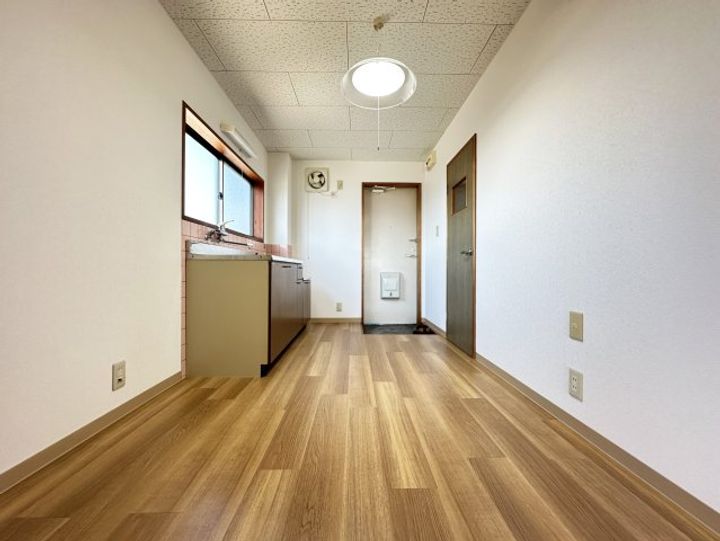 高知県高知市秦南町2(マンション)の賃貸物件の居間