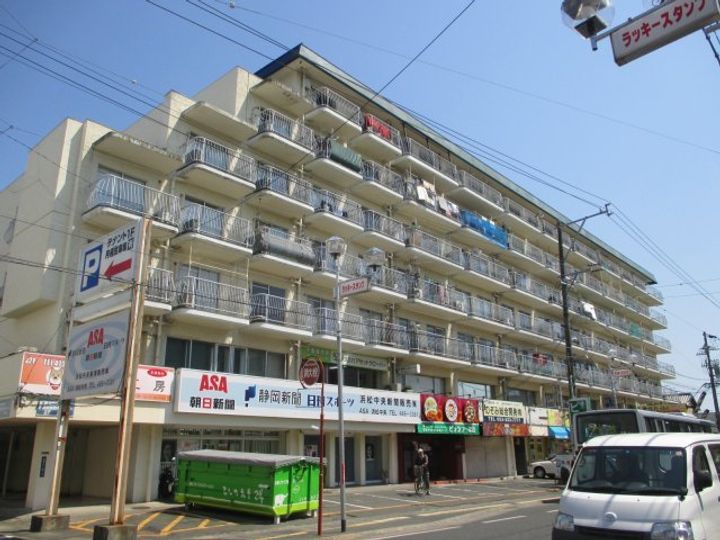 チサンマンション和地山の外観