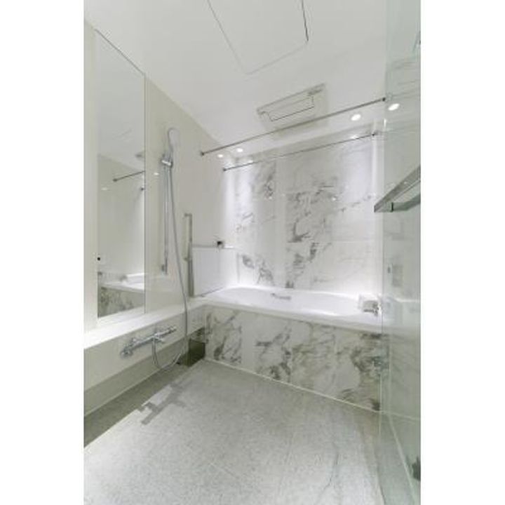 東京都港区南青山2(マンション)の賃貸物件の風呂