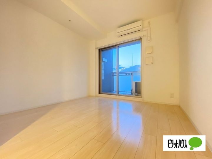 大阪府大阪市西区南堀江4(マンション)の賃貸物件の居間