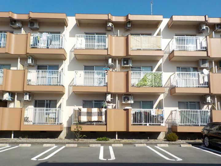 静岡県浜松市中央区萩丘2(マンション)の賃貸物件の外観