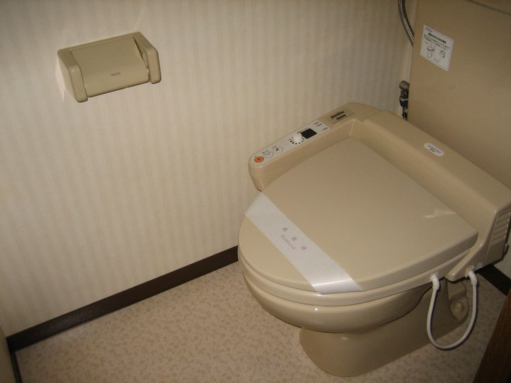 ニューマロンビルの内装