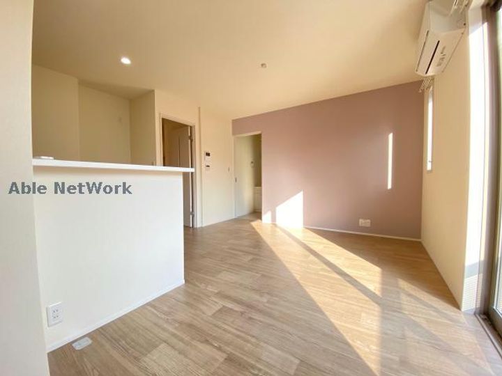 ソレジオタウン大津の居間