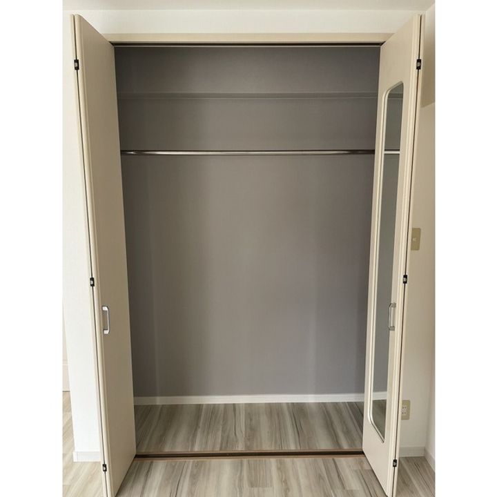 夢飾人ビルの内装