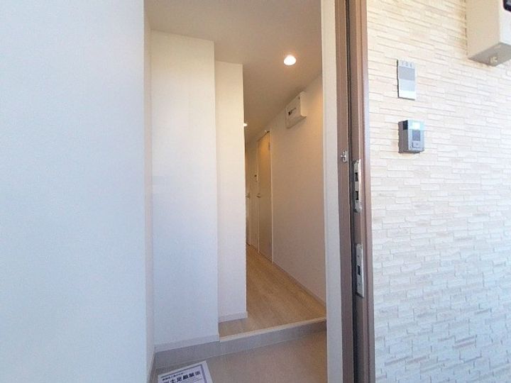 リブリ・辰佳・上尾柏の玄関