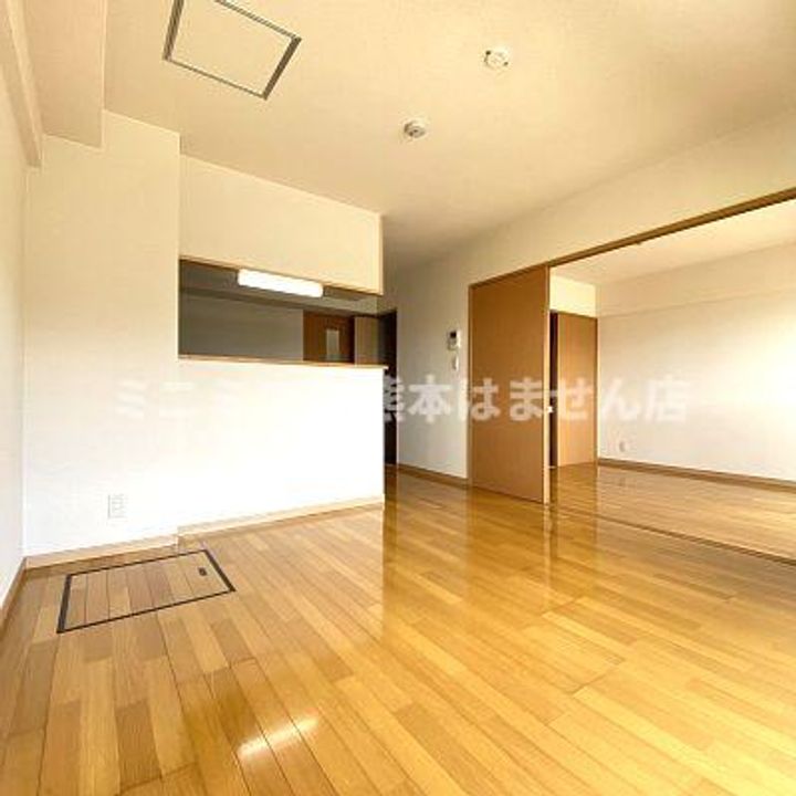 熊本県熊本市東区山ノ神2(マンション)の賃貸物件の居間