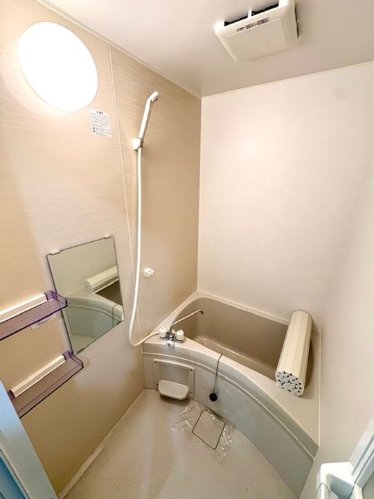 シェルシュAの風呂