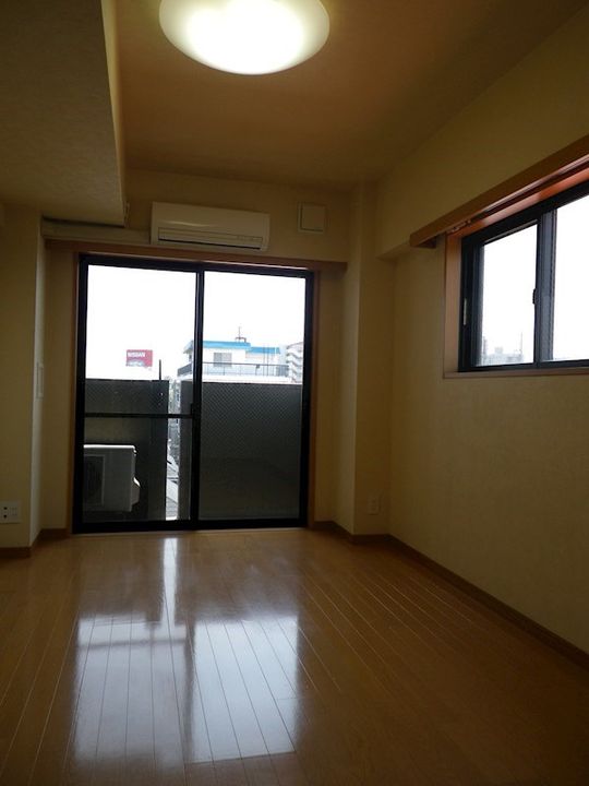 ルーブル西馬込弐番館の居間