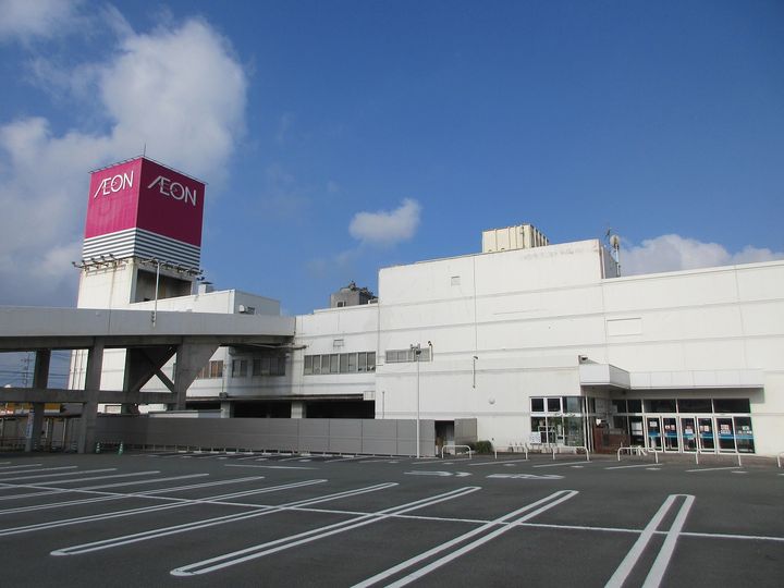 ジェラール大津の周辺