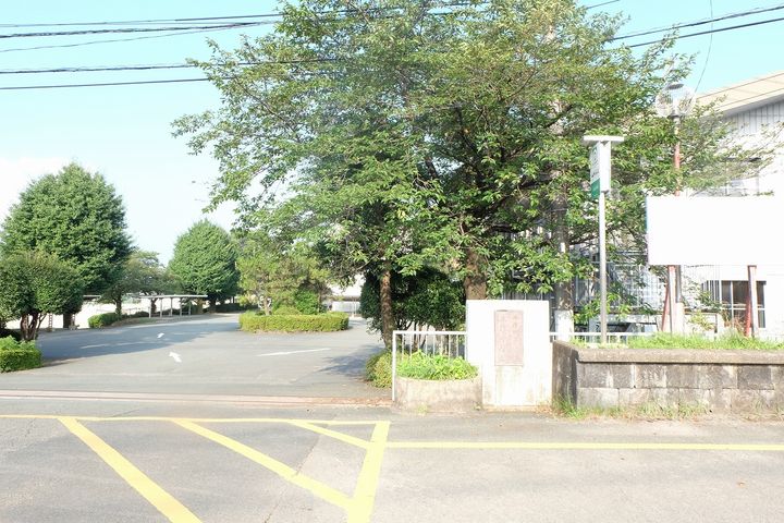 ジェラール大津の周辺