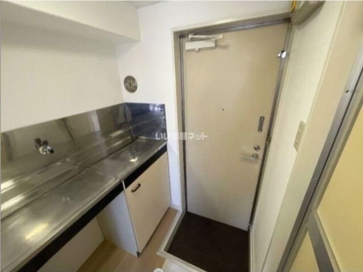 埼玉県東松山市元宿1(アパート)の賃貸物件の玄関