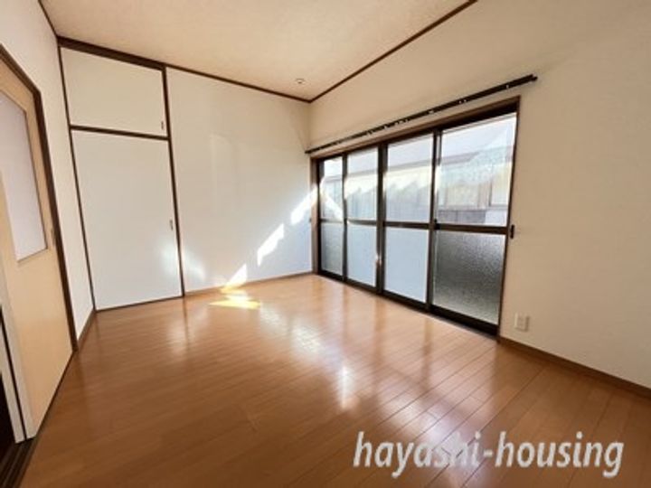 山口県下関市稗田南町(一戸建)の賃貸物件の居間