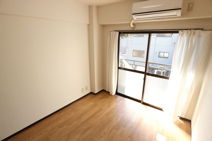 東京都東村山市栄町2(マンション)の賃貸物件の居間