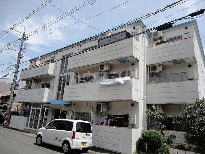 サンウイング桂の外観