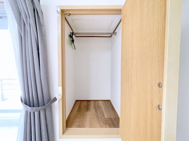 ファミール中の島の内装