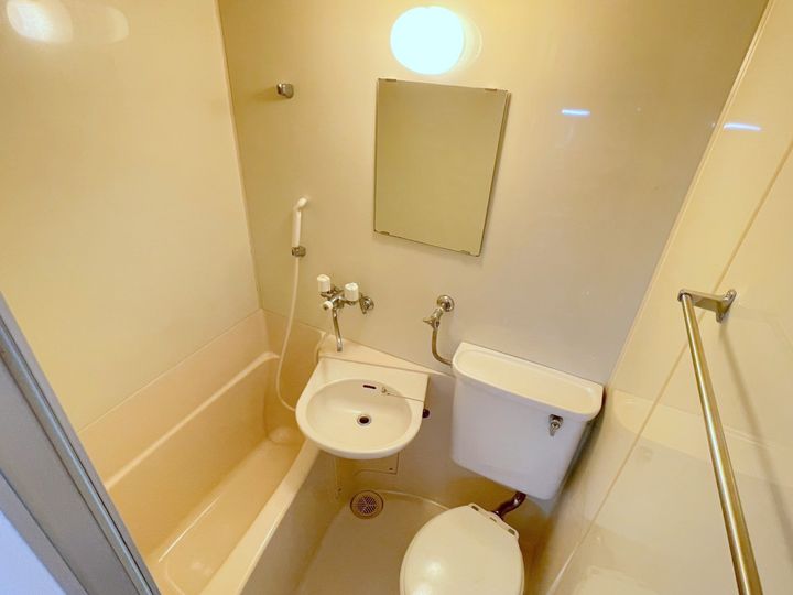 ファミール中の島の風呂