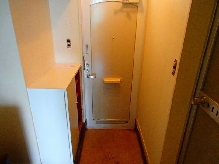 シティプラザ花巻F棟の玄関