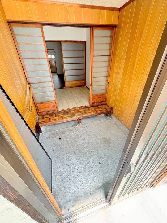 大阪府八尾市竹渕西5(一戸建)の賃貸物件の玄関