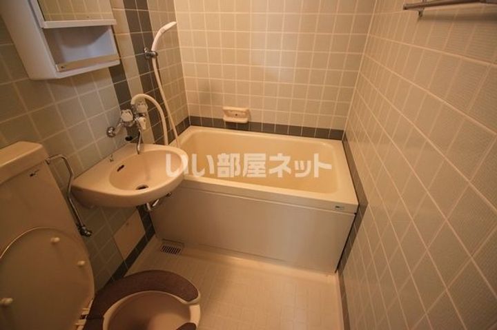 クレセントヴィラ愛信IIの風呂