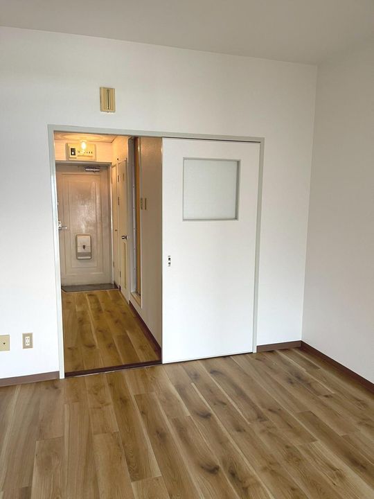 アベニュー筒井の内装