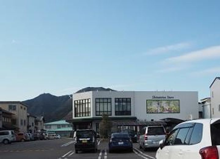 ラ・サンテの周辺