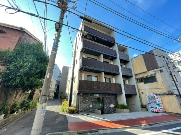 東京都新宿区若葉3(マンション)の賃貸物件の外観