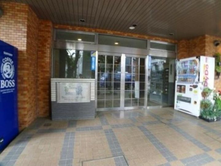 ライオンズマンション桜ヶ丘駅前の地図