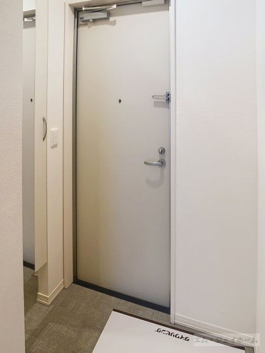 滋賀県栗東市小柿3(アパート)の賃貸物件の玄関