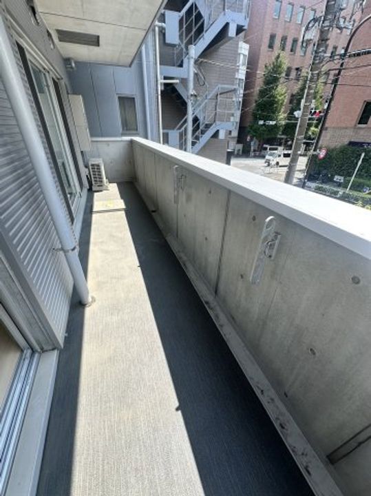 ZOOM神宮前の内装