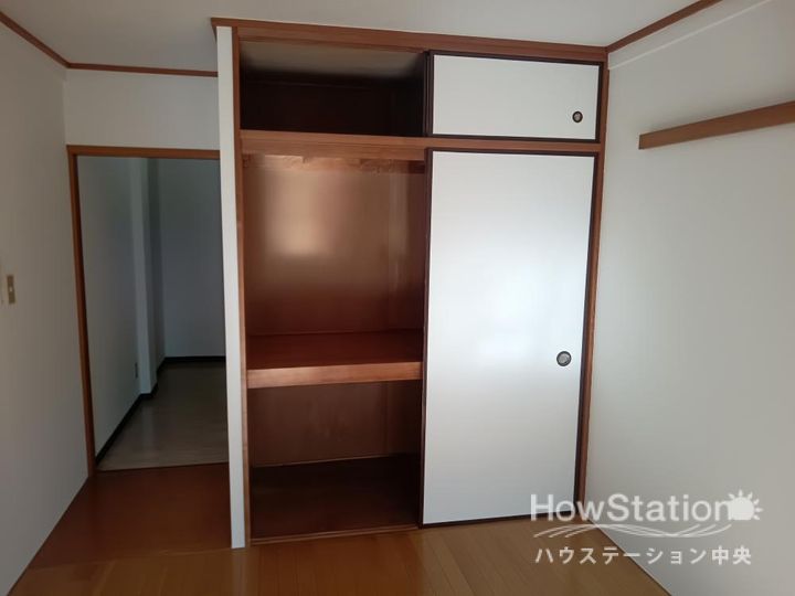 メゾネットカメリアの内装